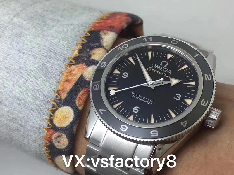 VS廠海馬300米幽靈黨007復(fù)刻腕表工藝細節(jié)值不值得入手
